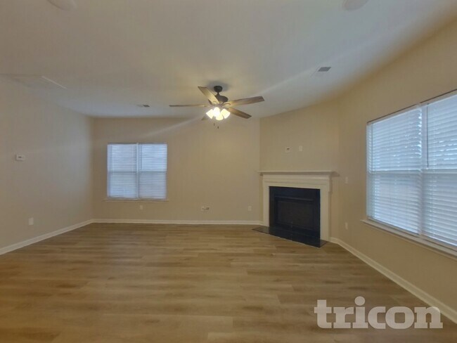 Foto del edificio - 128 Dunnsmore Dr