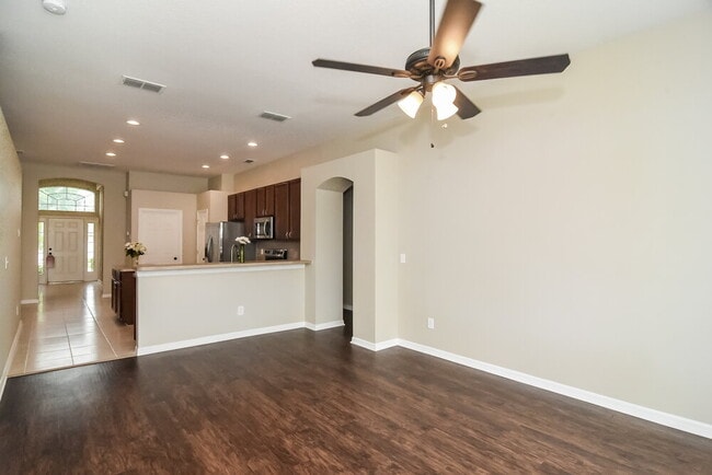 Building Photo - 4053 Longworth Loop