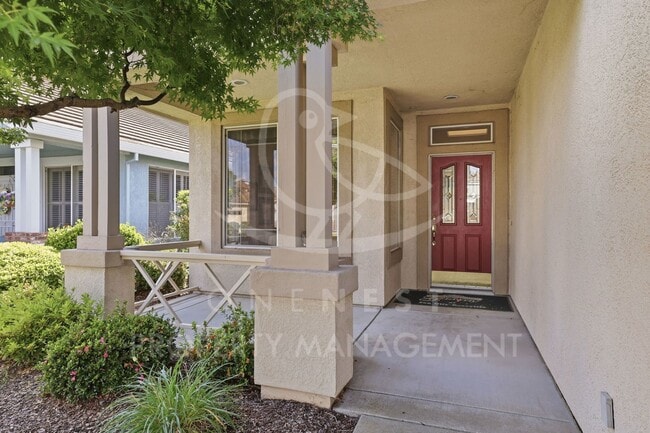 Building Photo - 55+ Sun City home, Private 2 bedroom 2 bathroom home