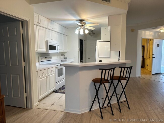 Building Photo - 255 Grand Royale Cir