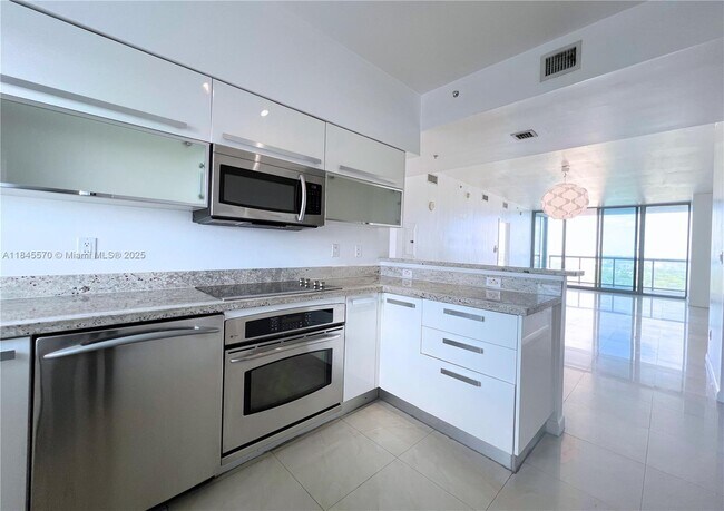 Foto del edificio - 601 NW 36th St