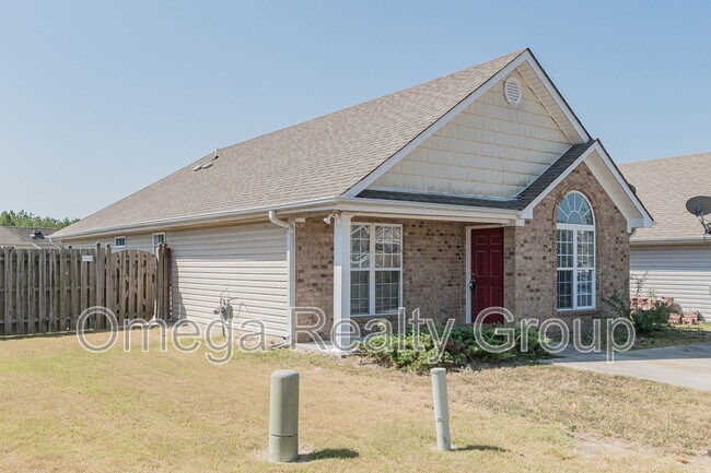 Building Photo - 2170 Village Ln