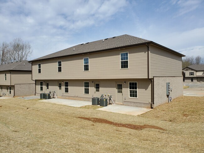 Foto del edificio - 153 Center Pointe Dr