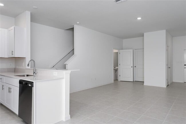 Building Photo - 10964 65th Ter E