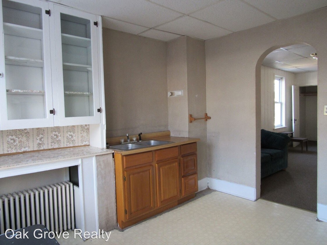 1138 Philadelphia St, Indiana, PA 15701 Room for Rent in Indiana, PA