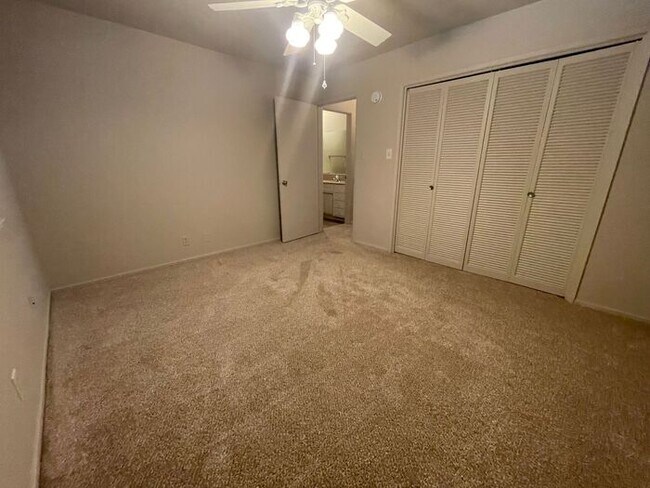 Building Photo - Gorgeous 2 Bed, 2 Bath Patio Home in Arden...