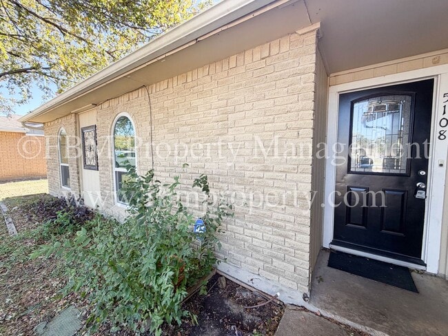 Photo - 5108 S Colony Blvd House