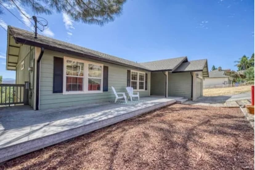 Primary Photo - 16561 Hacienda Ct