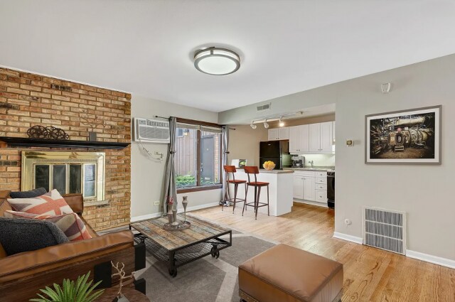 Foto del edificio - 1 bedroom in Chicago IL 60614