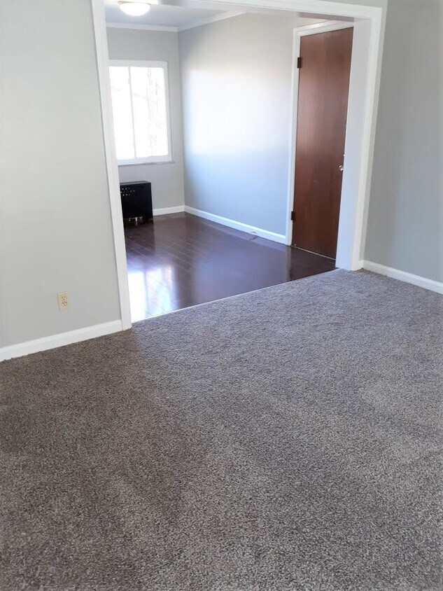4012 W Bancroft St Unit 3, Toledo, OH 43606 Room for Rent in Toledo, OH