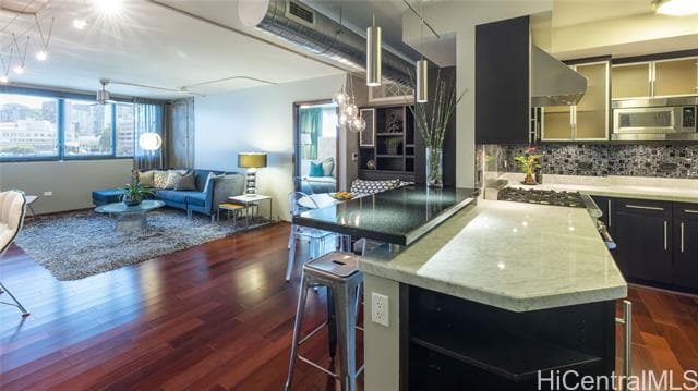 Primary Photo - 720 Kapiolani Blvd