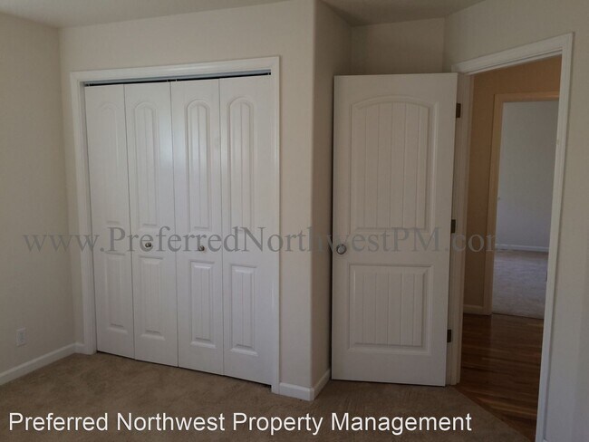 Building Photo - 3 br, 2 bath House - 1708 Elkay Drive