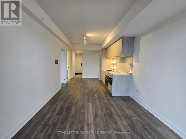 Building Photo - 28 Ann St