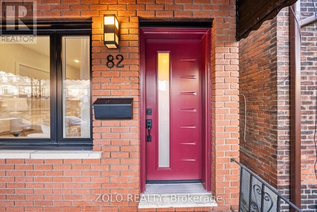 Building Photo - 82 Bellwoods Ave