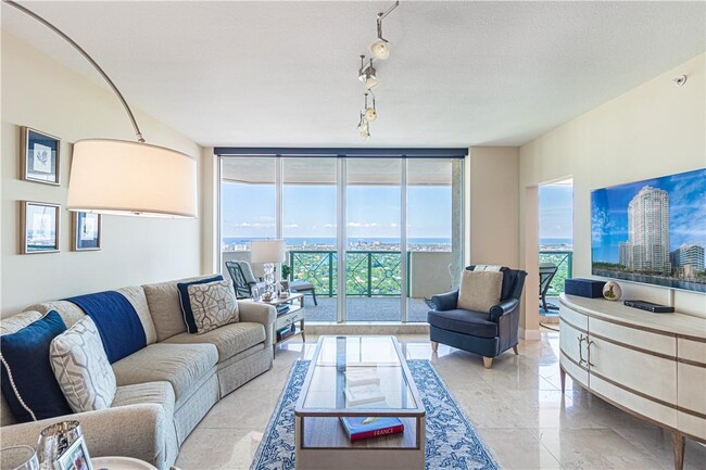 Foto del edificio - 411 N New River Dr E