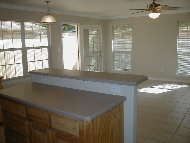 Foto del edificio - 1715 Park Plz