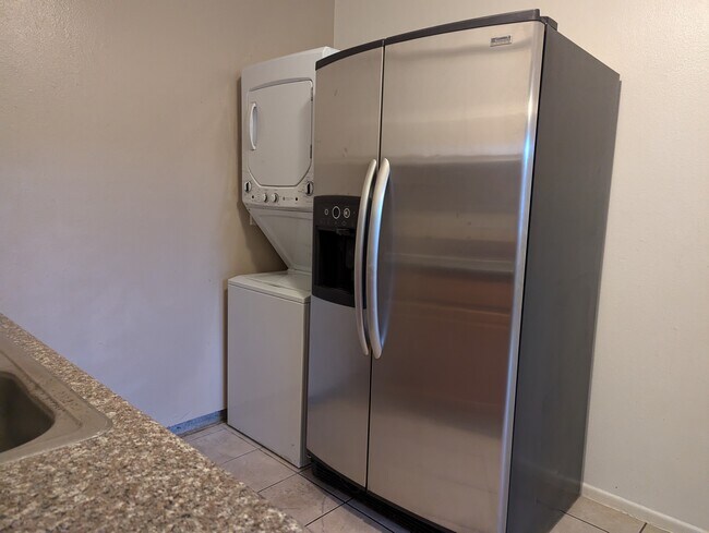 Foto del edificio - Mockingbird Palms Apartments