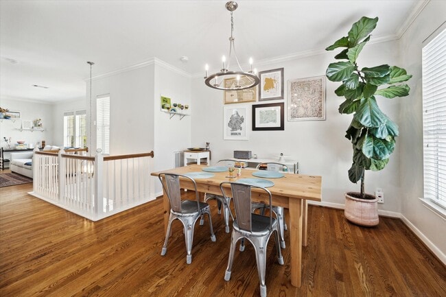 Building Photo - 808 Asbury St