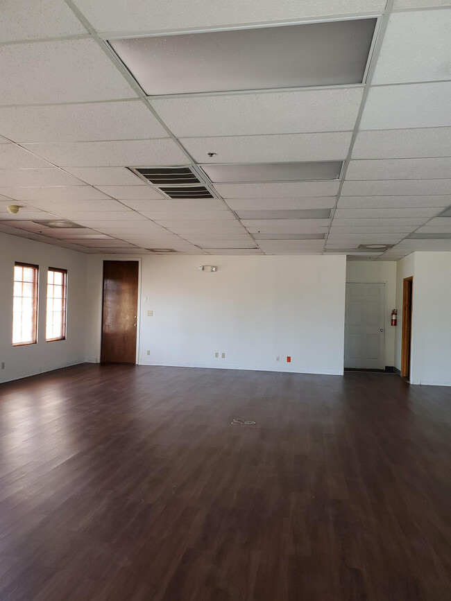 Building Photo - 1200 S 4th St