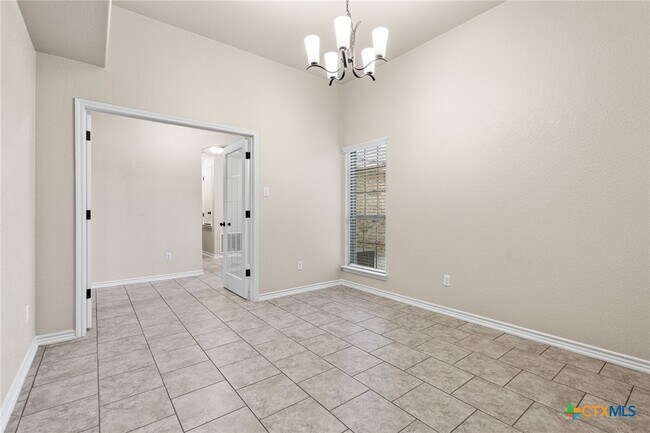 Building Photo - 3606 Rudolph Dr