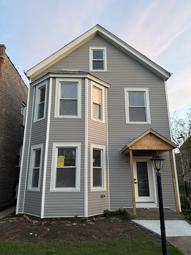 Foto del edificio - 5335 W 23rd Pl