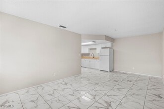 Building Photo - 3660 Seminole Ave
