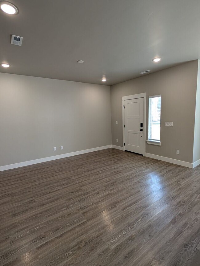 Foto del edificio - 5560 Trueman St