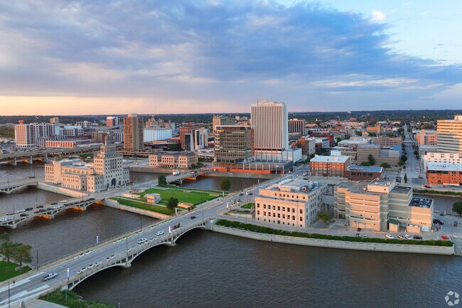 Downtown Cedar Rapids offers a big city feel.