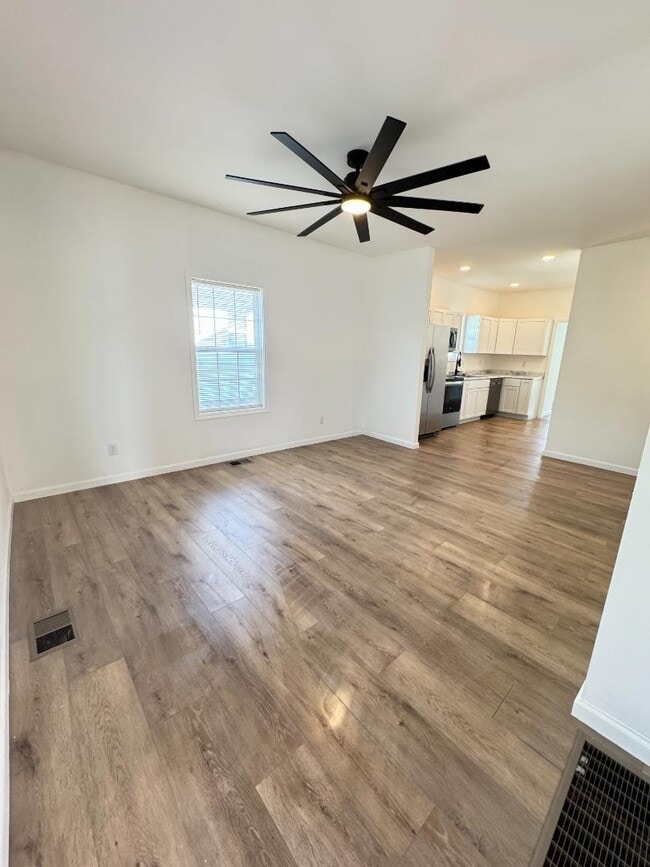 Foto del edificio - 1509 E Olive St