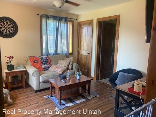 Building Photo - 3 br, 1.5 bath House - 438 E 1500 N