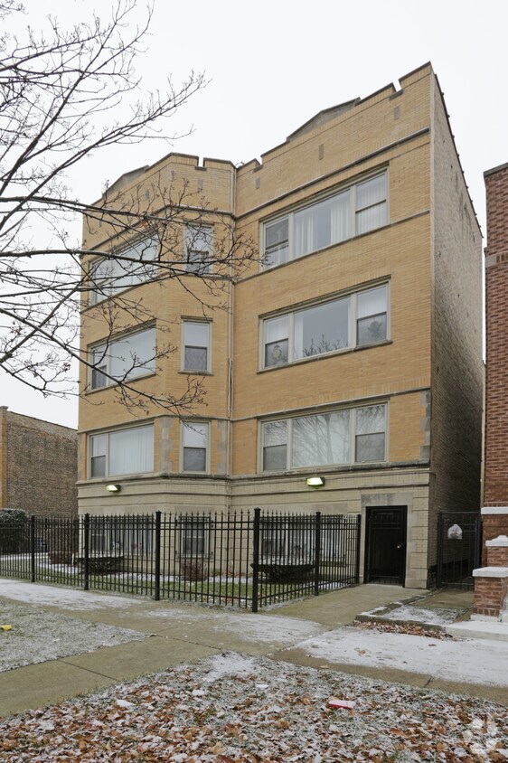 Foto del edificio - 6148-6152 S Sacramento Ave