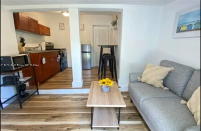 Foto del edificio - 7640 N Miami Ave