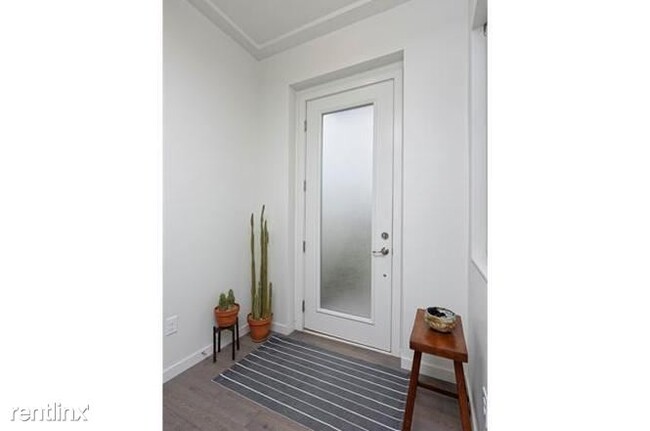 Foto del edificio - 9073 Northfield Blvd