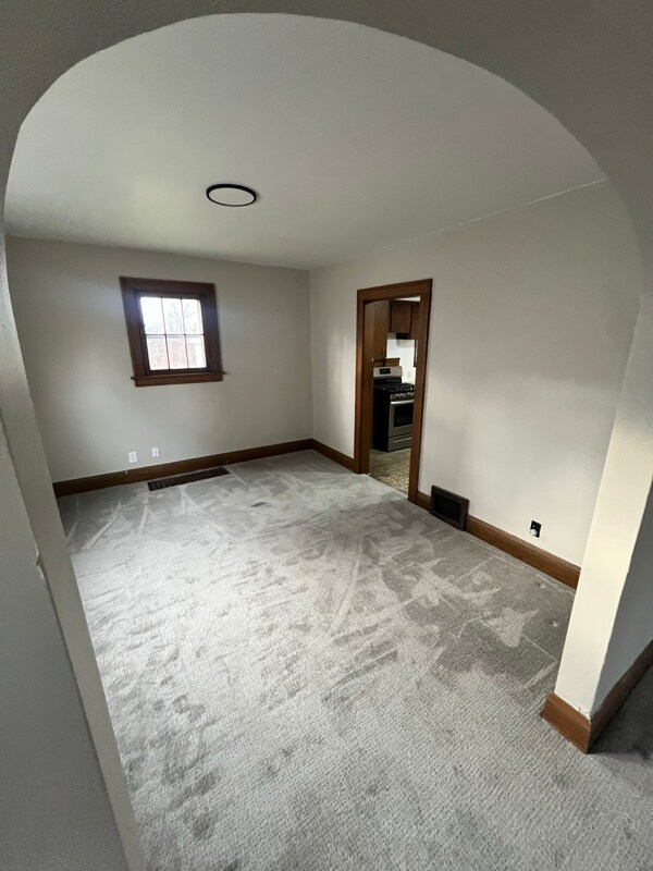 Foto del edificio - 896 Dan St