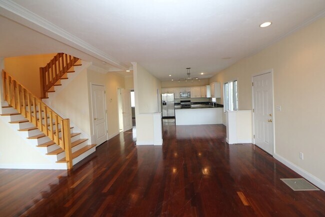 Foto del edificio - 143 Grovers Ave