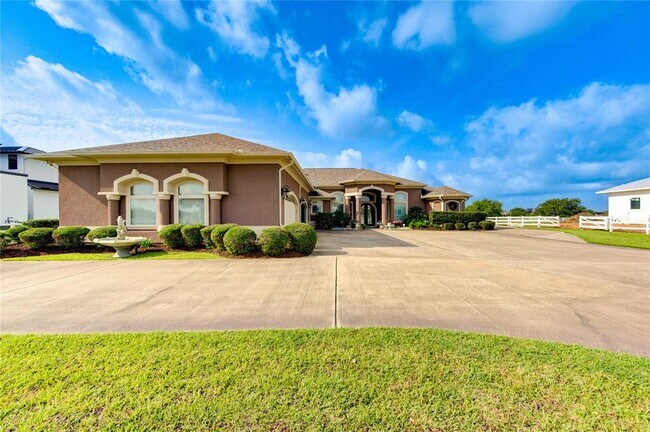 Foto del edificio - 5942 Sagamore Bay Ln