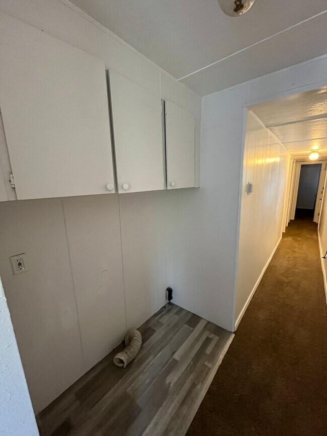 Foto del edificio - 2485 E Main St
