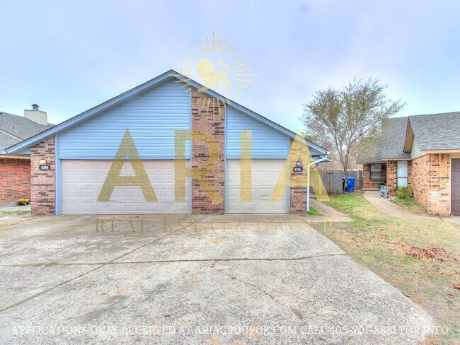 Foto del edificio - &#39;4304-4306 Harvard Rd.
