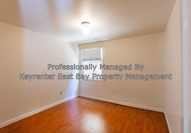 Building Photo - 416 McAuley St