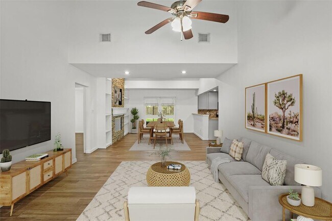 Building Photo - 5131 Saxon Dr