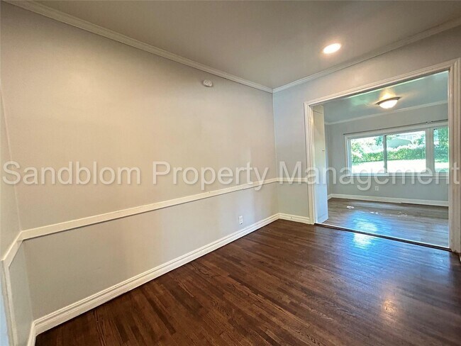 Foto del edificio - 1324 S Erie Ave