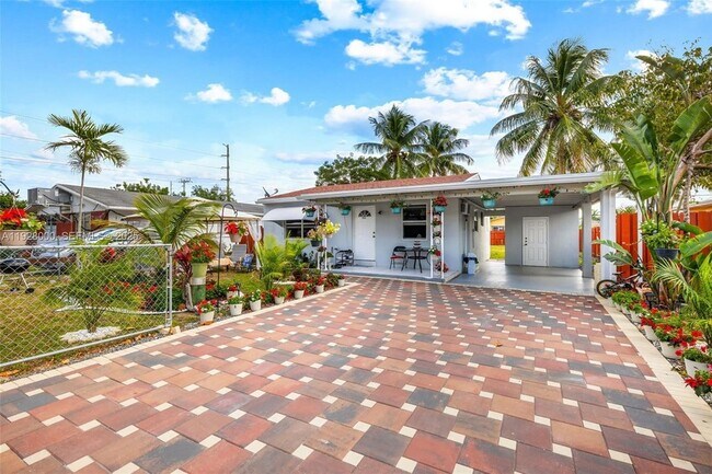 Foto del edificio - 2210 Roosevelt St