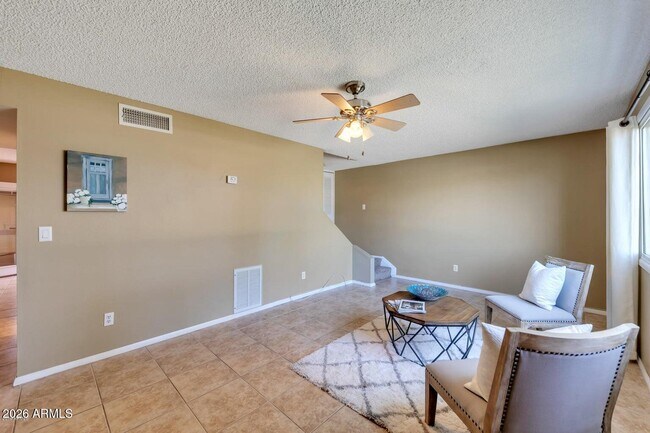 Foto del edificio - 6829 E Osborn Rd