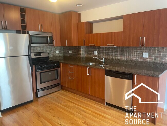 Foto del edificio - 6954 N Greenview Ave