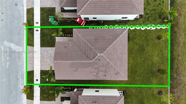 Foto del edificio - 2498 SE 25th Ct