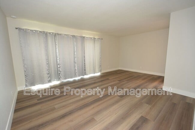 Building Photo - 4511 S A St