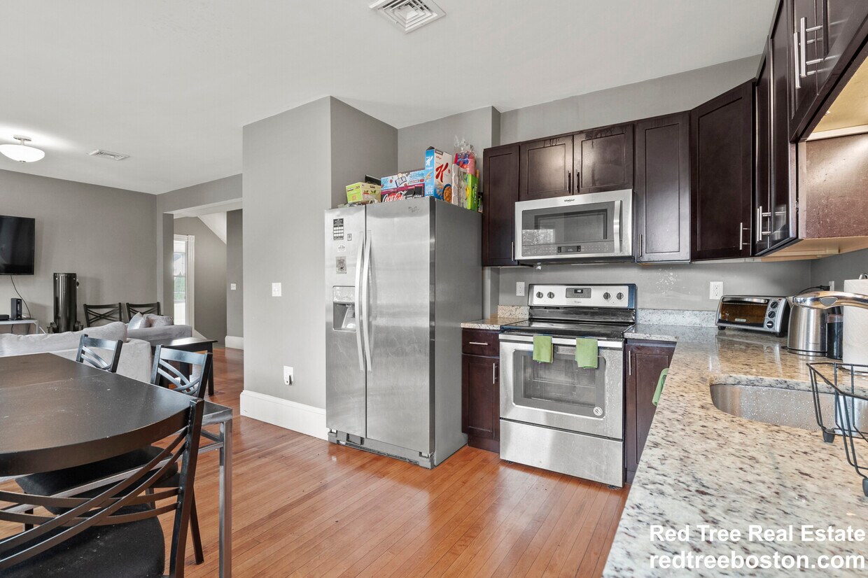 Foto principal - 139 Adams St