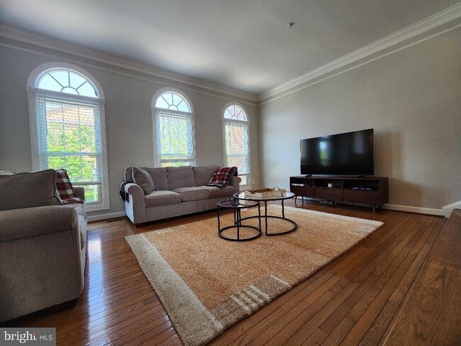 Building Photo - 13561 Flowerfield Dr