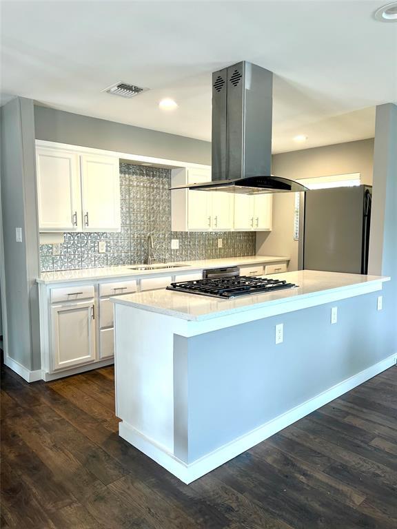 Foto del edificio - 7611 Northcrest Blvd
