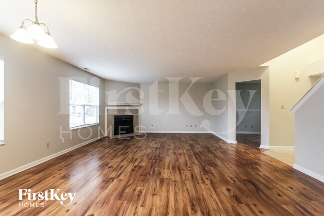 Building Photo - 5842 Glen Haven Blvd